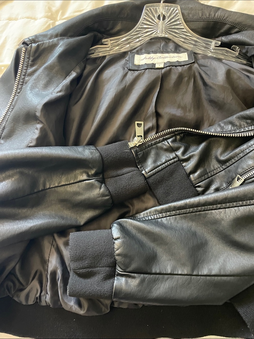 Debby Collection Women’s Black Faux Leather Bomber Jacket w/ Zip Pockets- Large - Picture 5 of 6